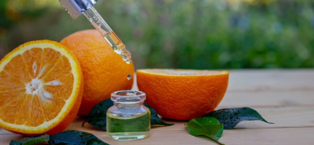 essential-oil-extract-of-orange-oil-selective-foc-min